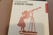 Rose gold jewellery stand