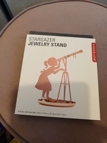 Rose gold jewellery stand