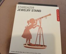 Rose gold jewellery stand