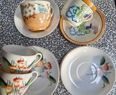 Mixed lot of post war Japanese cups, saucers and plates