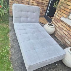Chaise fold down bed