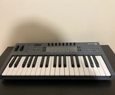 Novation FLKey 37 MK1 - MIDI Keyboard