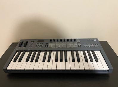 Novation FLKey 37 MK1 - MIDI Keyboard