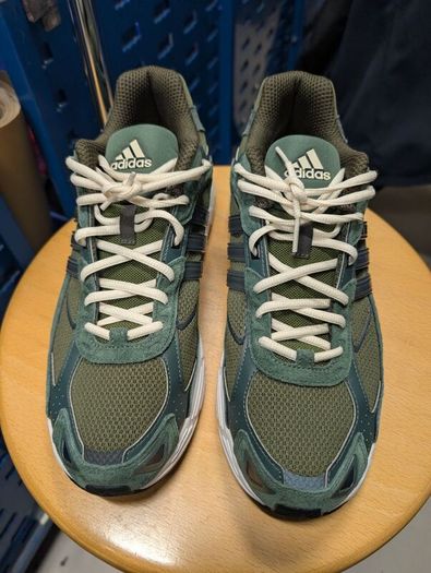Adidas Response CL Trainers