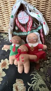 Christmas Toy Gingerbread House bag and Family