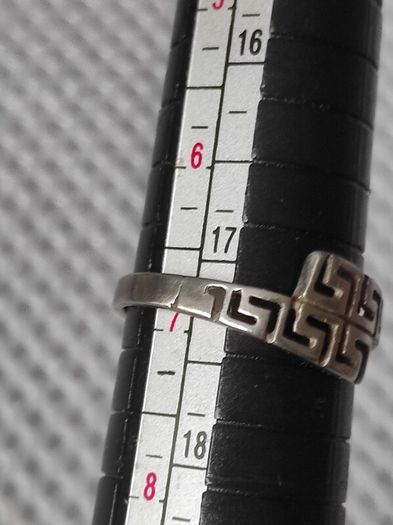 Vintage sterling silver ring