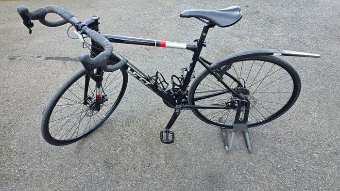 Vitesse Road Bike 28  20 Frame  Disc Brakes
