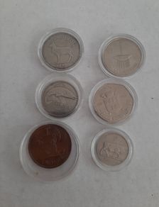 6 Irish coins in coin holders
