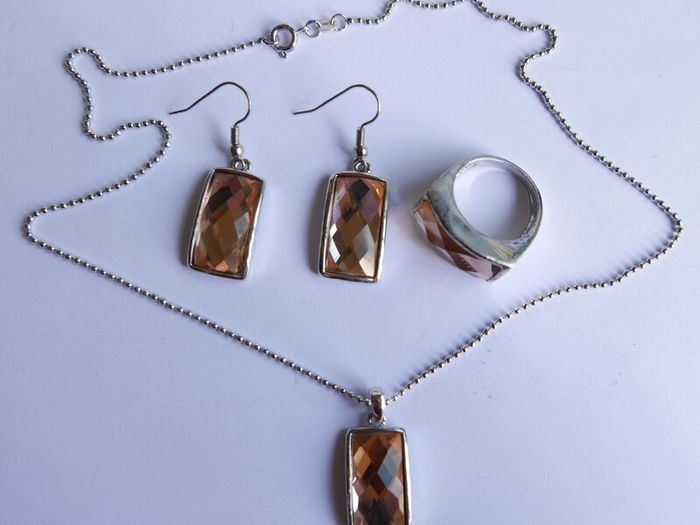 18K Gold Plated Jewellery Set - Necklace, Earrings and Ring