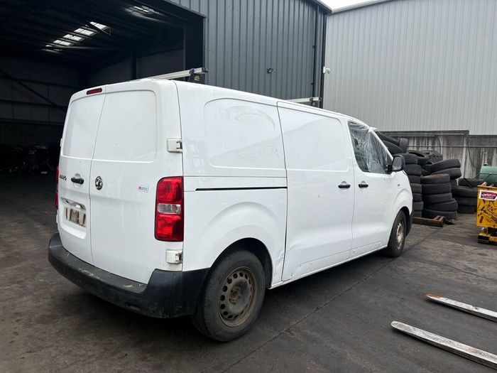For Breaking 2021 Vauxhall Vivaro 1.5 Diesel