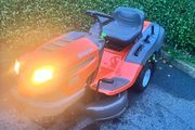 Ride on lawnmower