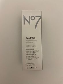 No 7 youthful replenishing facial oil 30 ml