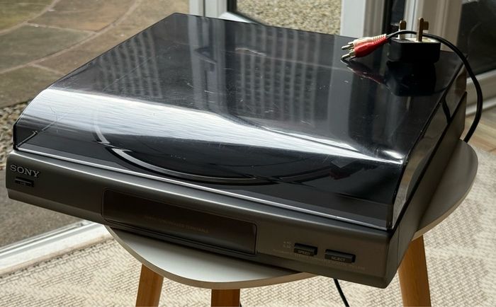 Sony PS-LX56 Automatic Stereo Turntable Record Player