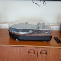 Steepletone Record player