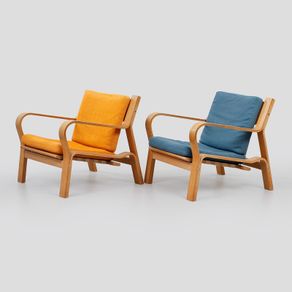 Mid century HANS J. WEGNER. A pair of GE-671 armchairs , Getama
