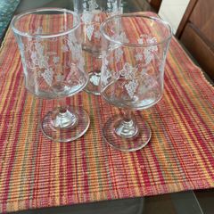 Etched vintage wine / sherry glasses