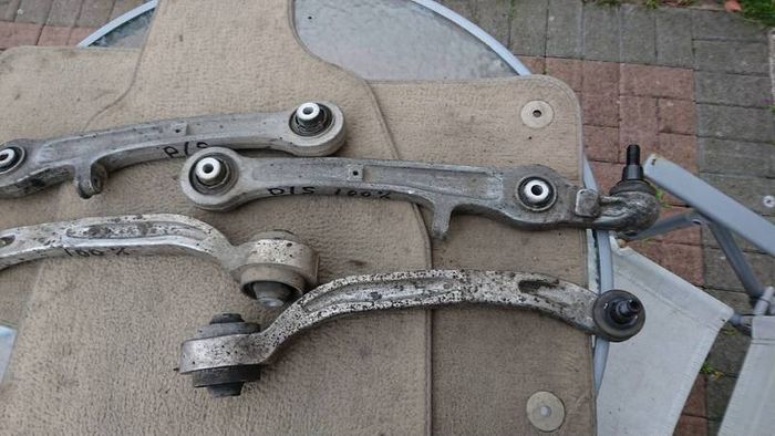 Audi a6 c6 diesel petrol Genuine AUDI lower suspension wishbone control arms.ball joints bushes.S-line 2.0tdi, 2,7 tdi, 3.0 tdi, 2.0 tfsi, 2.4, 3.0 petrol. Parts breaking