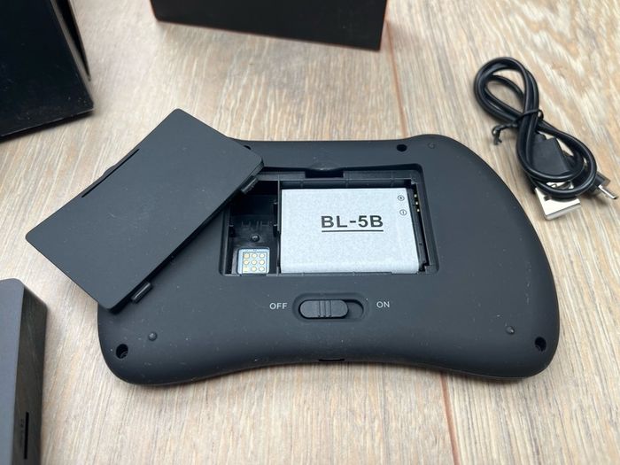 Trongle S3 - 4K Mini TV Box & Mini Keyboard Remote