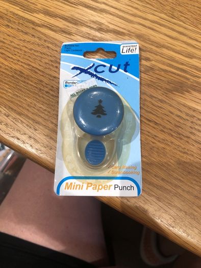 mini paper punch Christmas tree