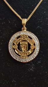 9k Gold & Diamonds Manchester United Pendant