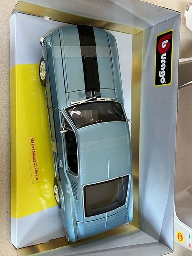 Ford Mustang GT Cobra Jet 1/18 Burago Rare