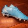 Elite phantom football boots Image 2