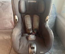 Maxi Cosi Axiss 90 degree Swivel Toddler Car Seat Black (Accident Free)