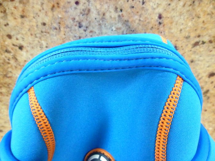 Neoprene stretchy quality bottle holder lunch bag. NEW. Australian Smash Nude food mover biker bottle