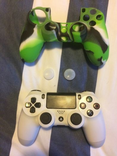 Official PS4 White Controller