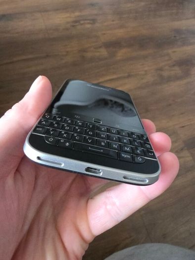 Blackberry classic q20