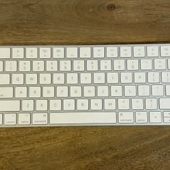 Apple Magic Keyboard (Lightning). Original Packaging, Great Condition