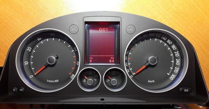 Vw Golf mk5 GTI highline clocks km/h