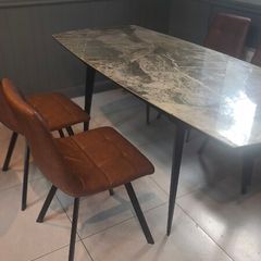 Extendable Dining Table