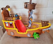 Jake and the neverland pirate ship