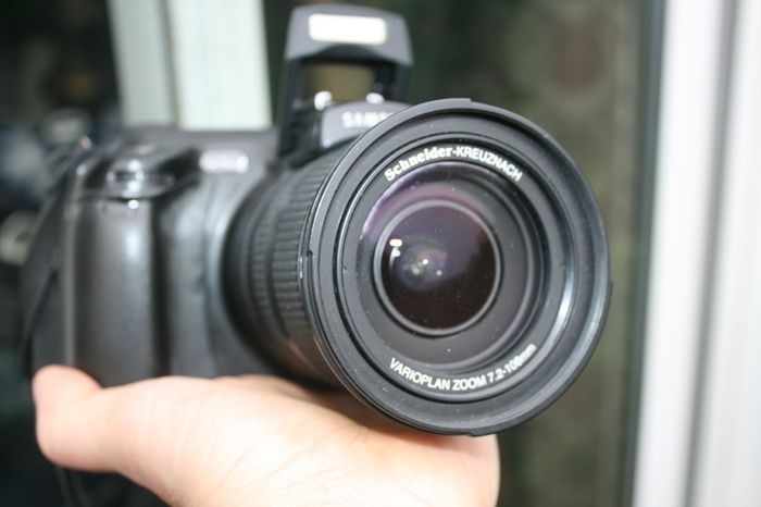 SAMSUNG PRO 815 Digital Bridge Camera, Like dslr with Accessories, Working condition