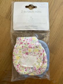 Brand new mothercare 2 pack scratch mitts BNWT