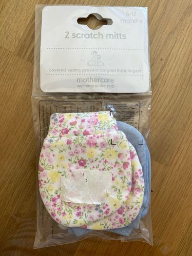 Brand new mothercare 2 pack scratch mitts