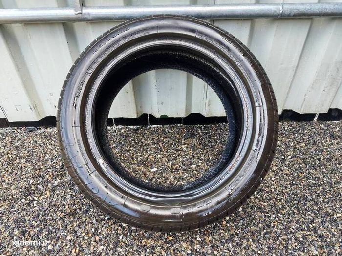 1x Avon Tyre 195/50/15