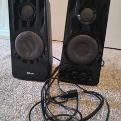 speakers