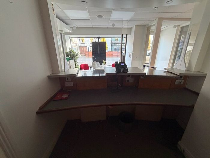 Office counter/ display area/ fitted presses
