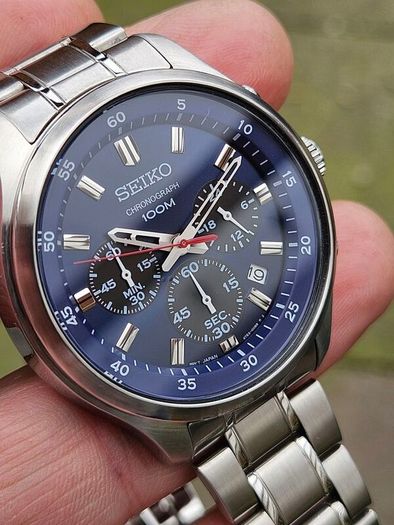 Watch Seiko Chronograph.