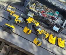 dewalt 10.8v bundle ,,garage clean out