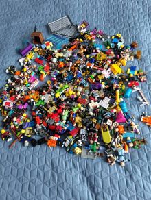 Roblox figurines bundle