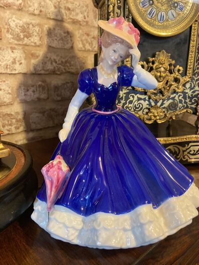 Royal Doulton figurine Pretty ladies "Mary"