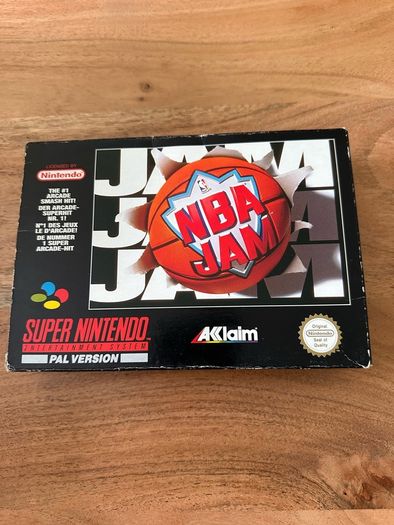 Super Nintendo retro console + games Mario