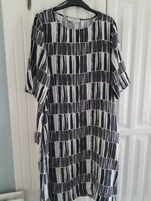 Caroline Donnelly Dress New
