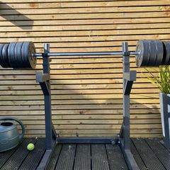 squat rack adjustable