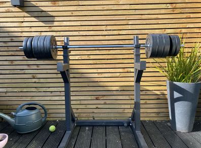 squat rack adjustable
