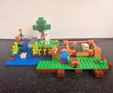 Lego Minecraft: The Farm #21114 - Retired set