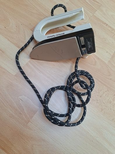 travel iron